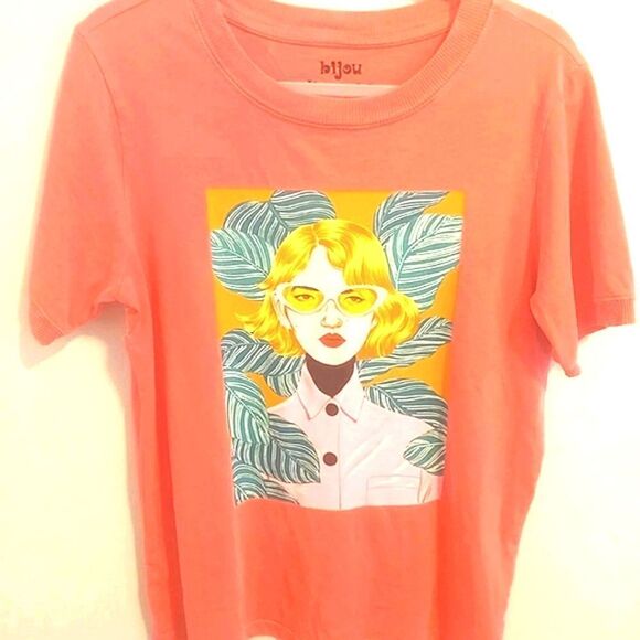 🆕 Bijou Karman Graphic T-shirt - Picture 4 of 5